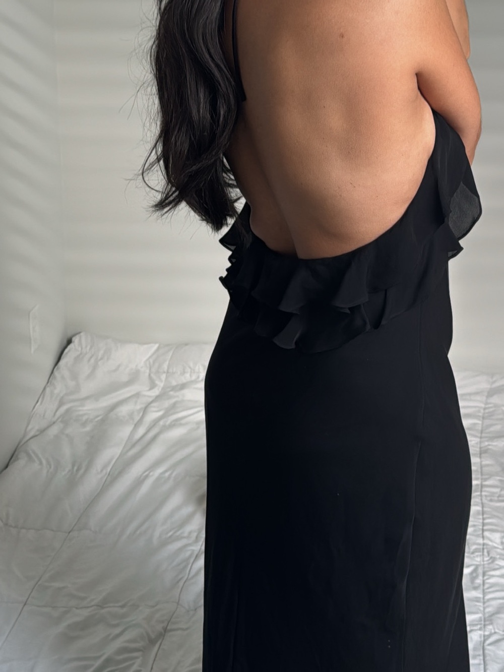 Vintage Ralph Lauren 100% silk halter dress
Open back - Picture 4 of 8